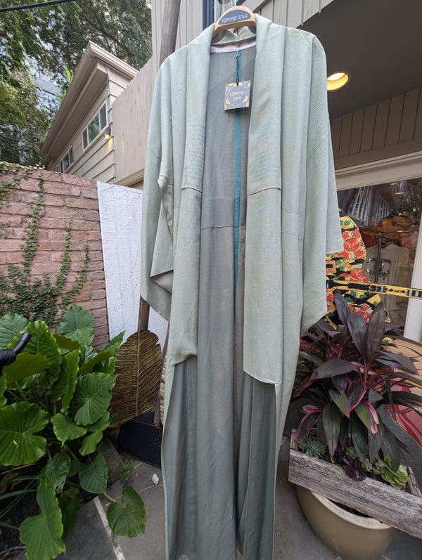 "I AM" Kimono Zulu Artist Collaboration x Jennifer Gabiola "Dawning Soul"